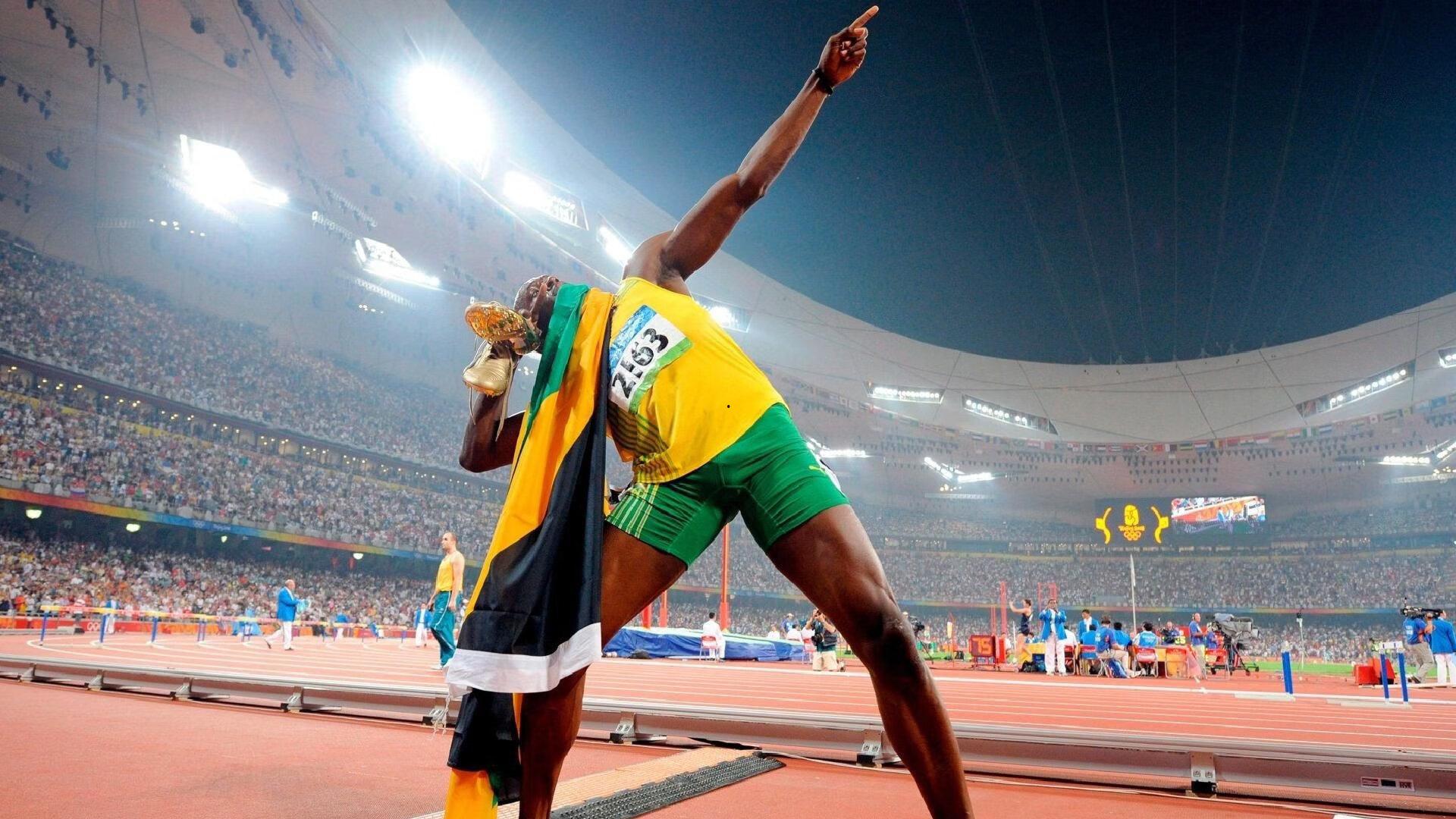 青训教练揭秘，伊萨克14岁前未显职业潜力，天赋绽放源于坚持与科学培养